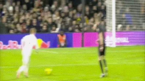 湖人首发：詹姆斯、八村塁、海斯、东契奇、里夫斯